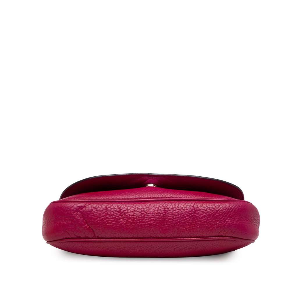 Gucci Medium Leather Soho Chain Flap Crossbody - Image 6