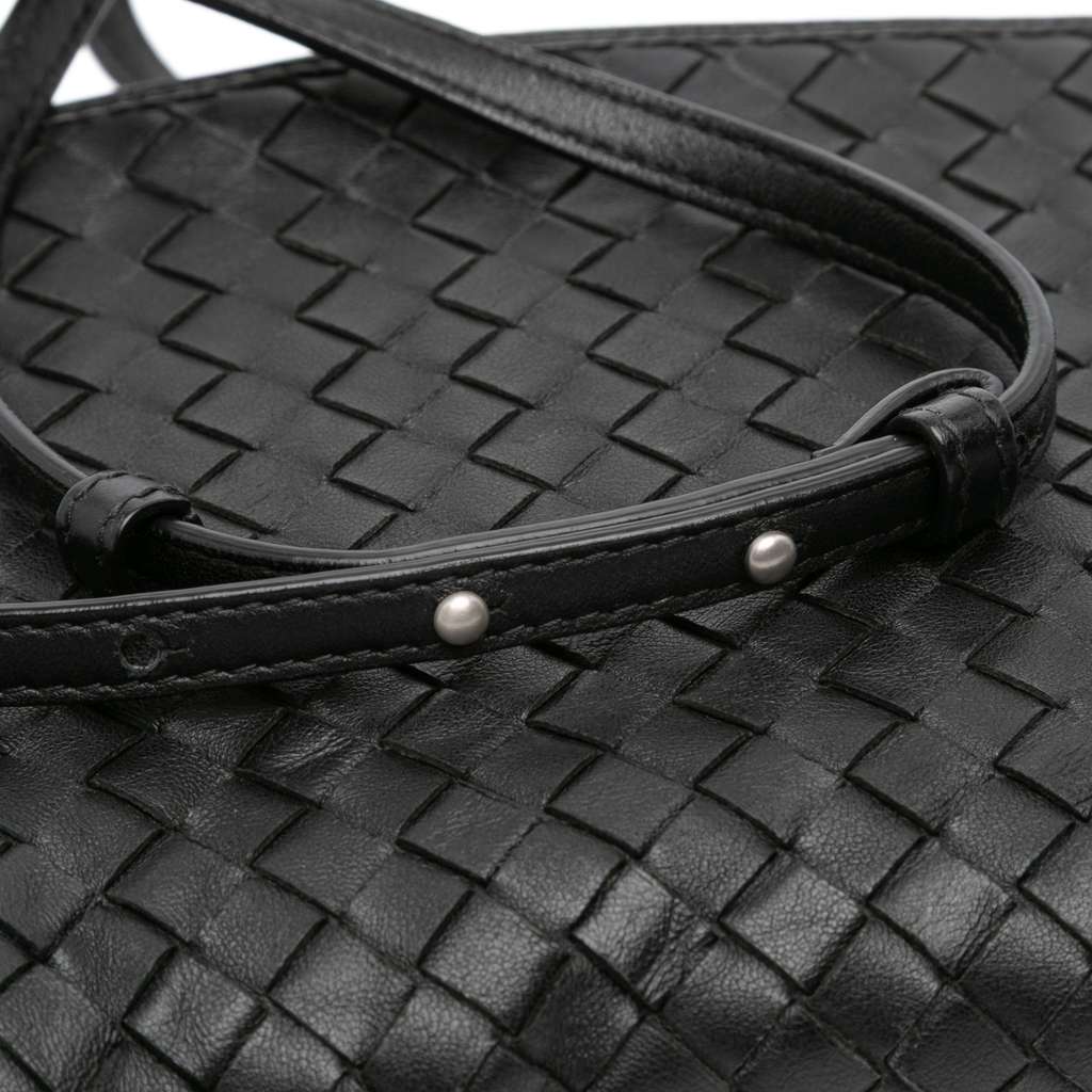 Bottega Veneta Nappa Intrecciato Flap Crossbody - Detail 2