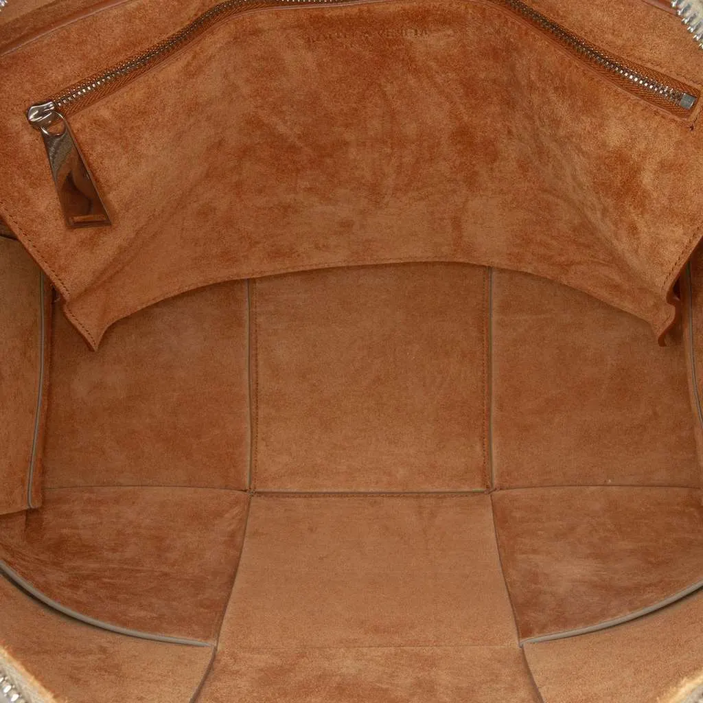 Bottega Veneta Calfskin Maxi Intrecciato Arco Briefcase Brown Leather Good - Model View