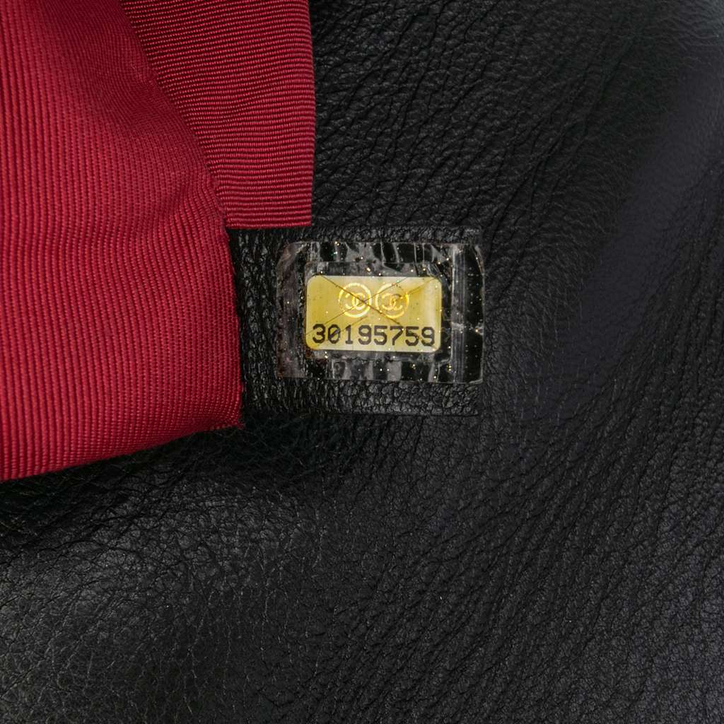 Chanel Large Lambskin 19 Flap - Detail 1