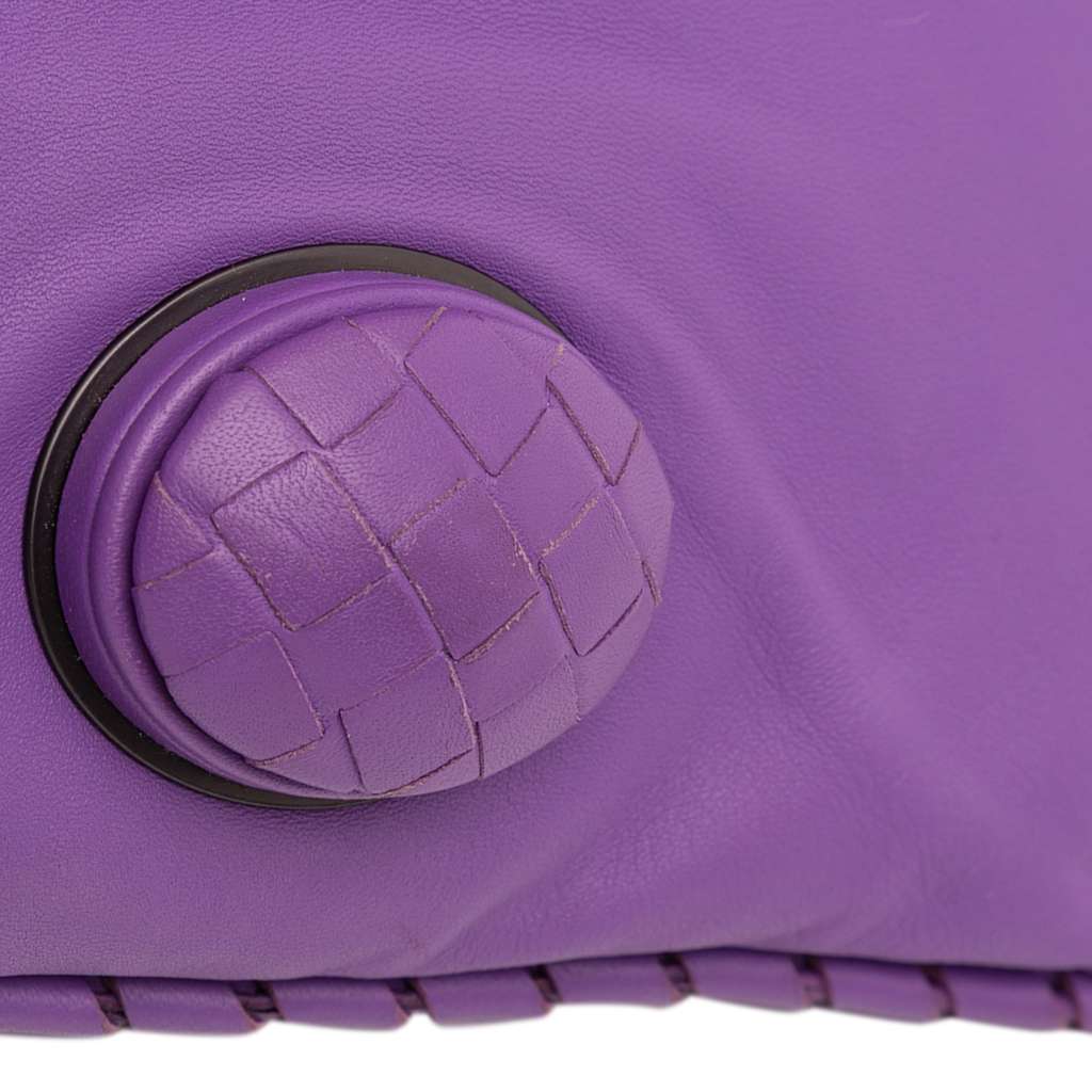 Bottega Veneta Nappa Intrecciato Turn Lock Clutch - Detail 2