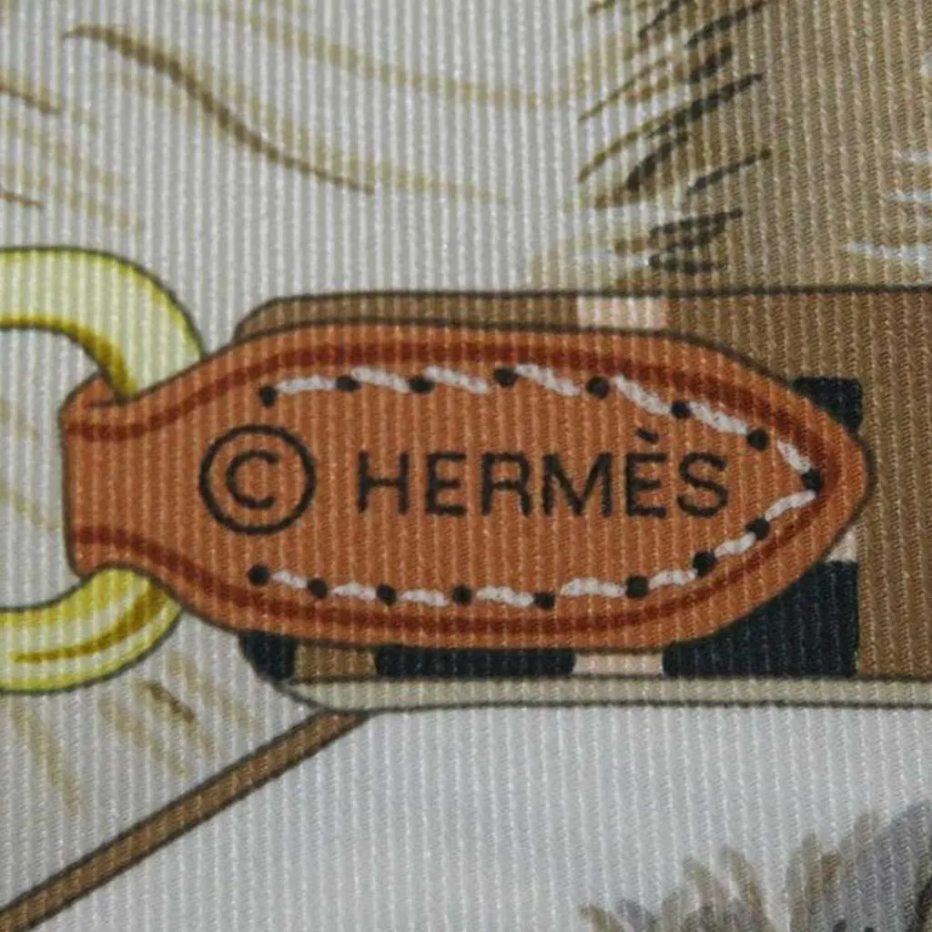 Hermès Jour de Casting Silk Scarf White Silk Good - Back View