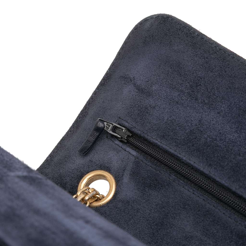 Chanel Reissue 2.55 Quilted Suede Double Flap 225 - Detail 2