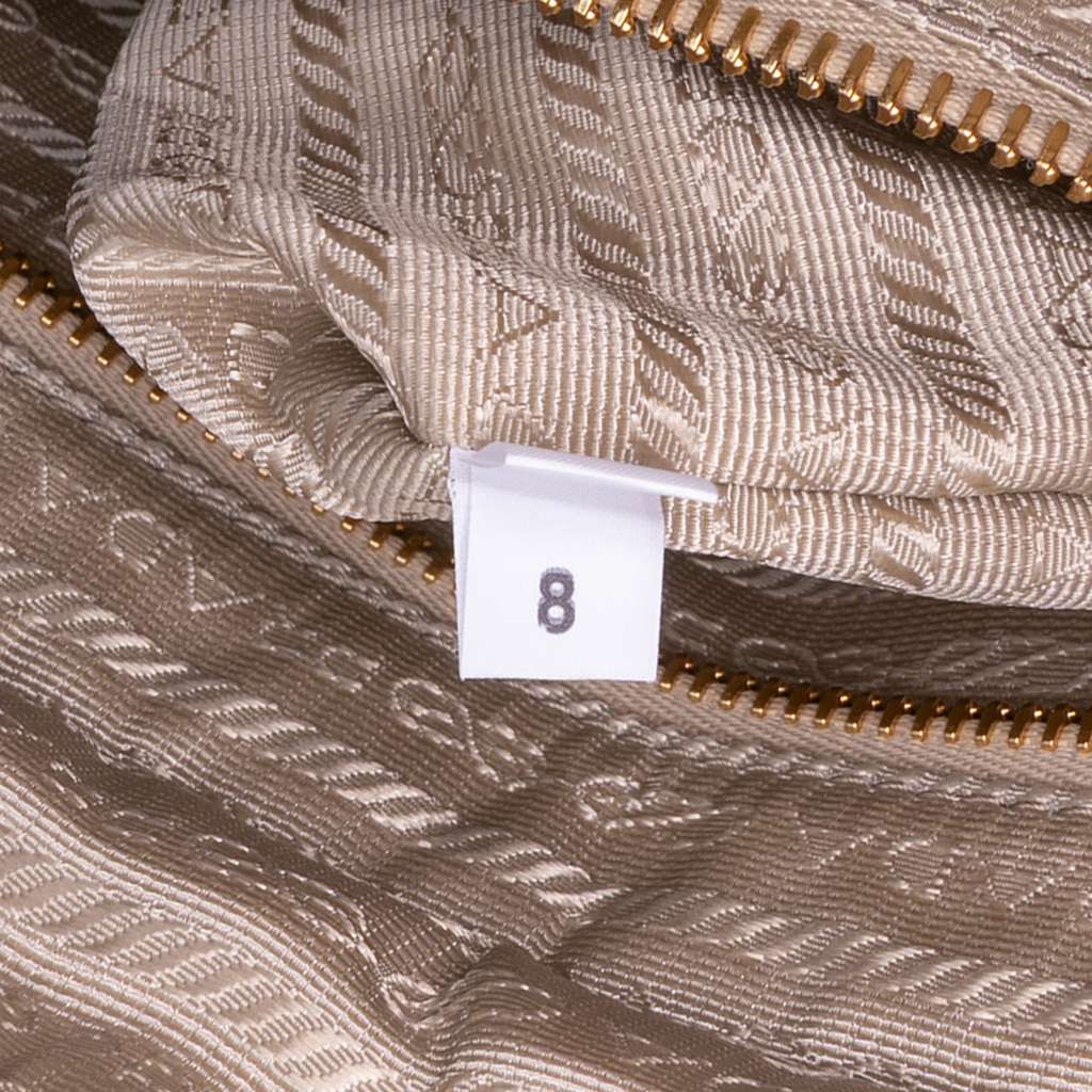 Prada Medium Re-Nylon Re-Edition 1995 Chaine Shoulder Bag - Side view