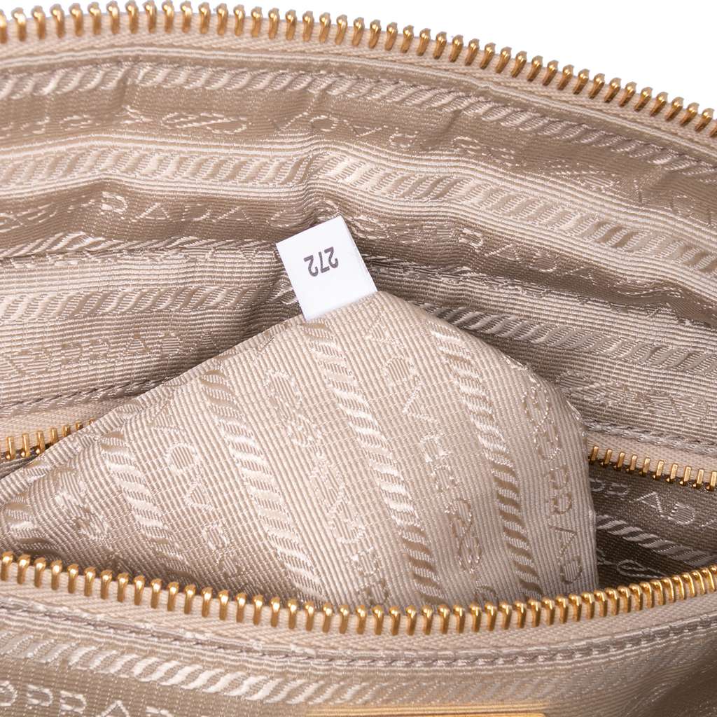 Prada Medium Re-Nylon Re-Edition 1995 Chaine Shoulder Bag - Detail 2