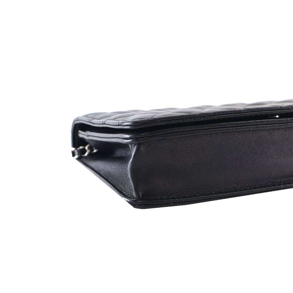 Chanel CC Quilted Lambskin Diamond Wallet On Chain - Detail 2