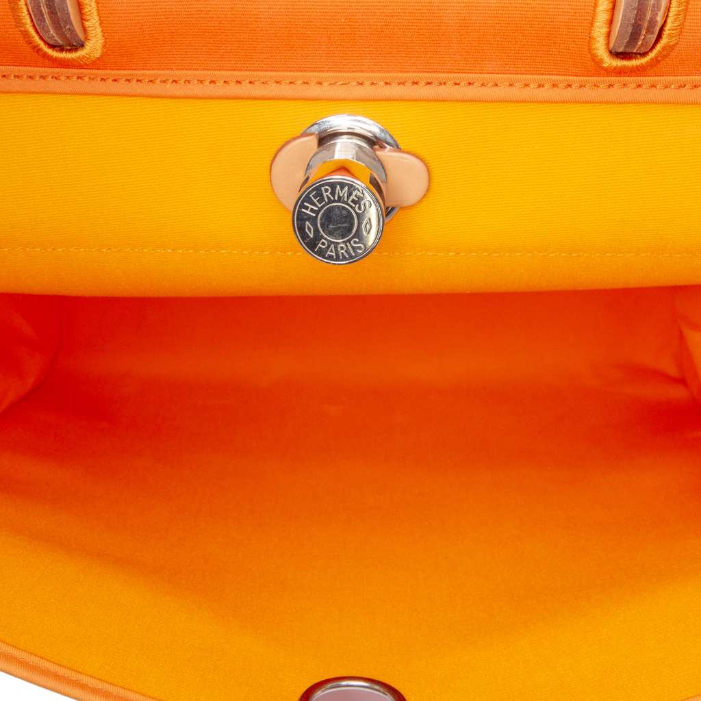 Hermès Toile Herbag Zip 39 - Side view