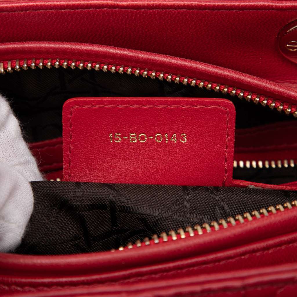 Dior Medium Lambskin Cannage Lady Dior - Detail 1