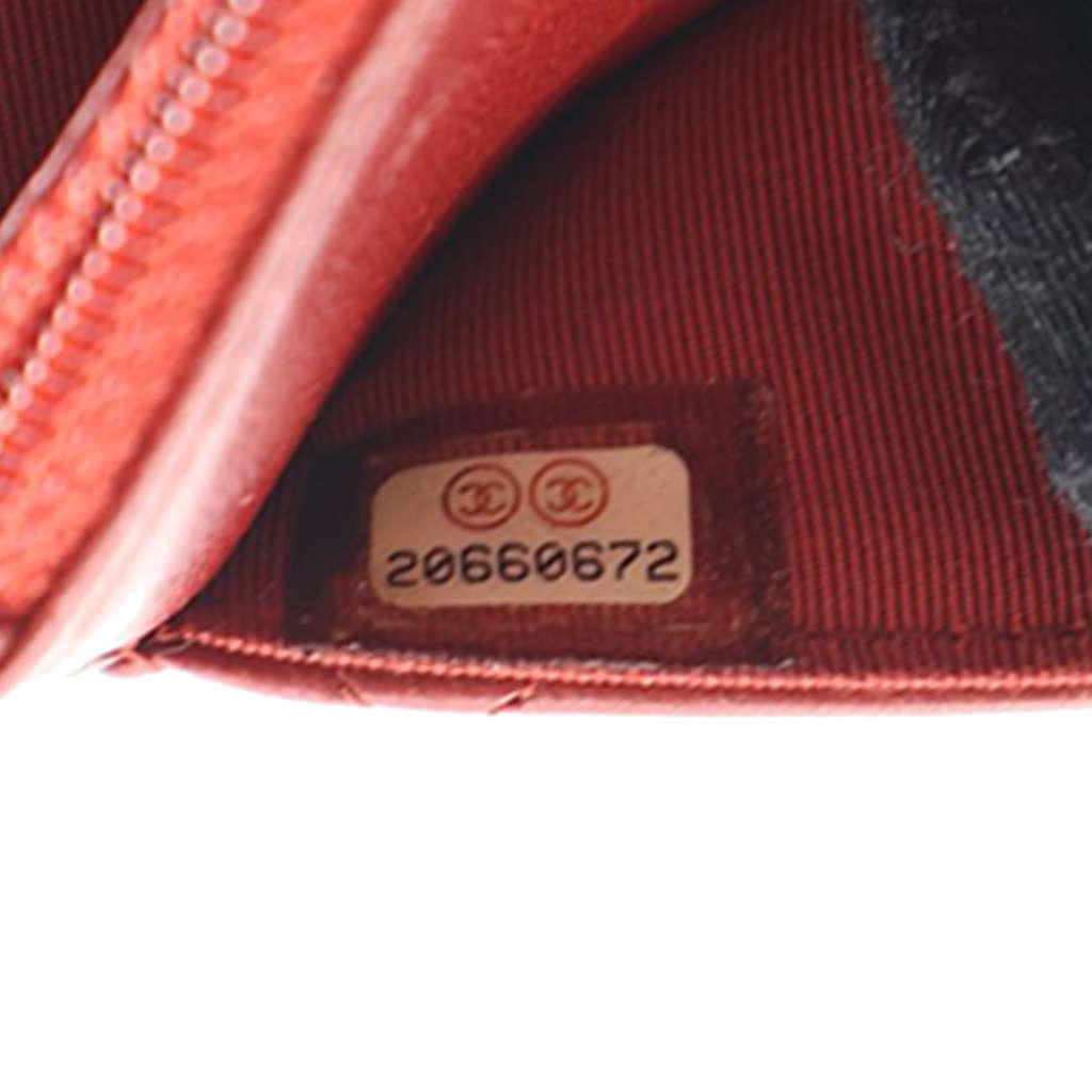 Chanel CC Quilted Lambskin Wallet on Chain - Detail 1