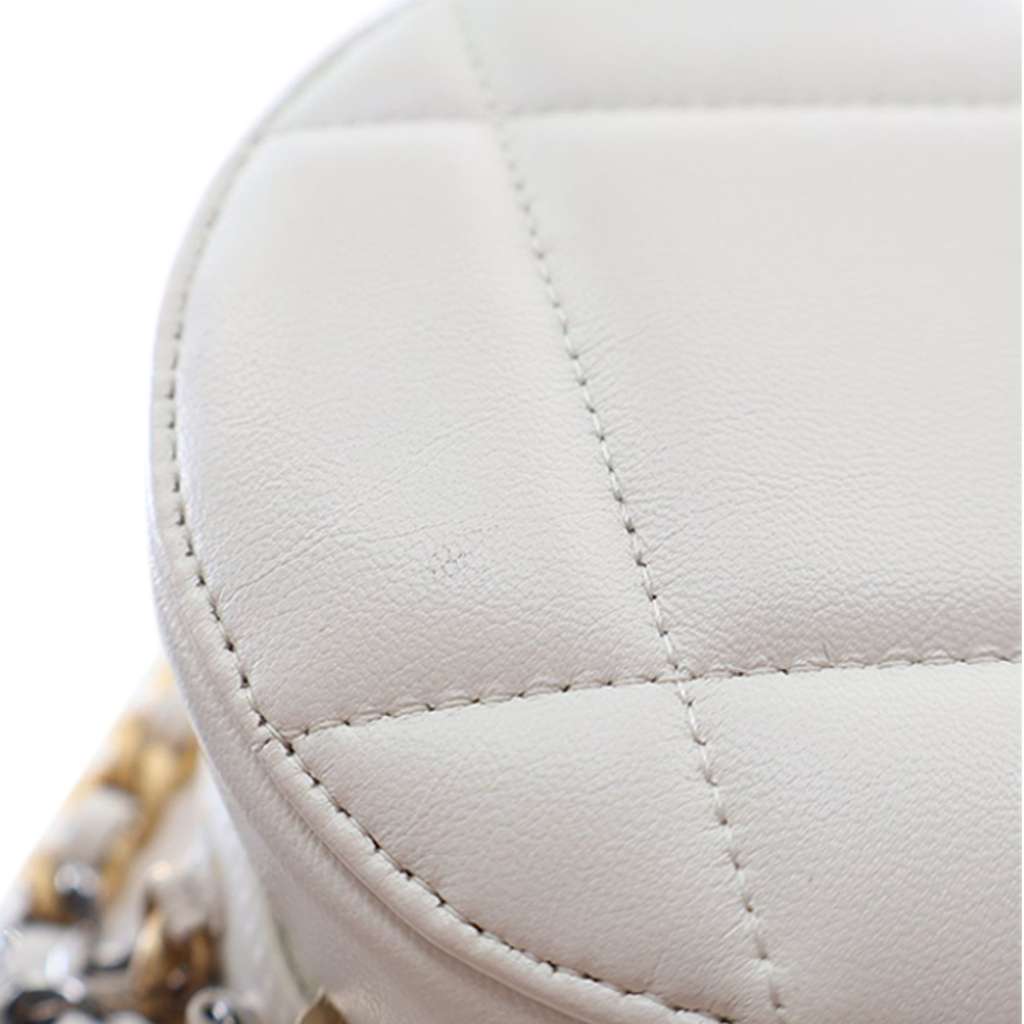 Chanel Lambskin 19 Round Clutch with Chain - Image 15