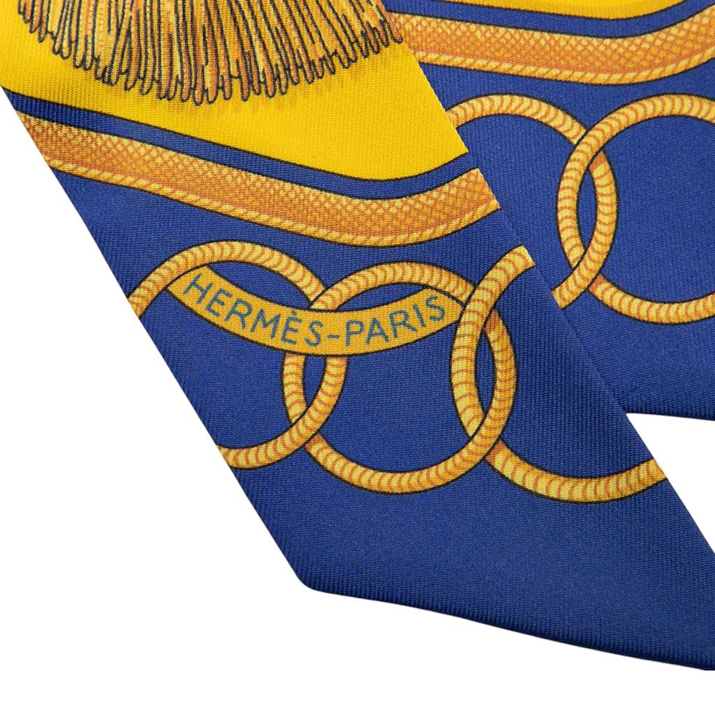 Hermès Epaulettes Silk Twilly Scarf - Image 6