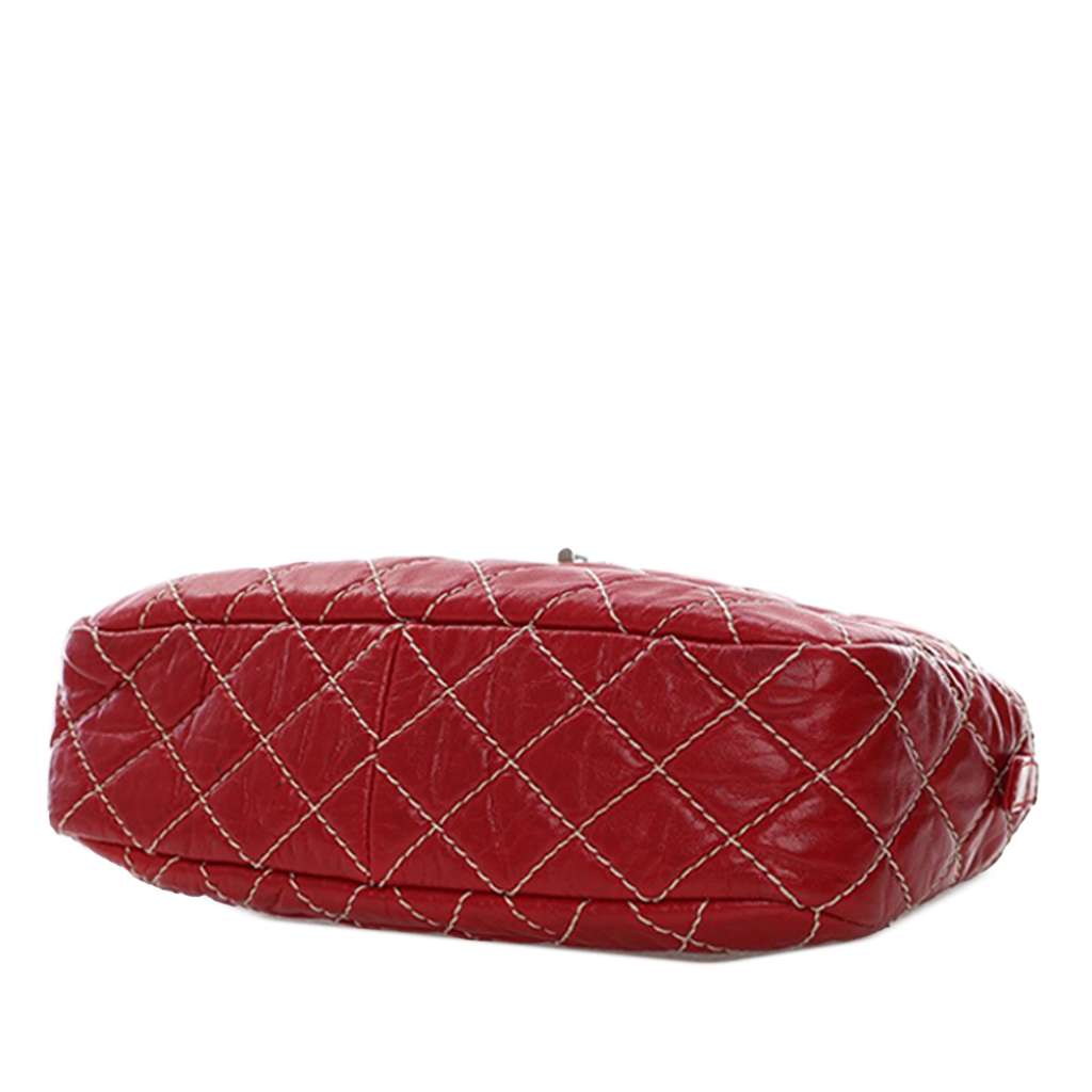 Chanel Medium Quilted Aged Calfskin Reissue Camera Bag - Detail 1