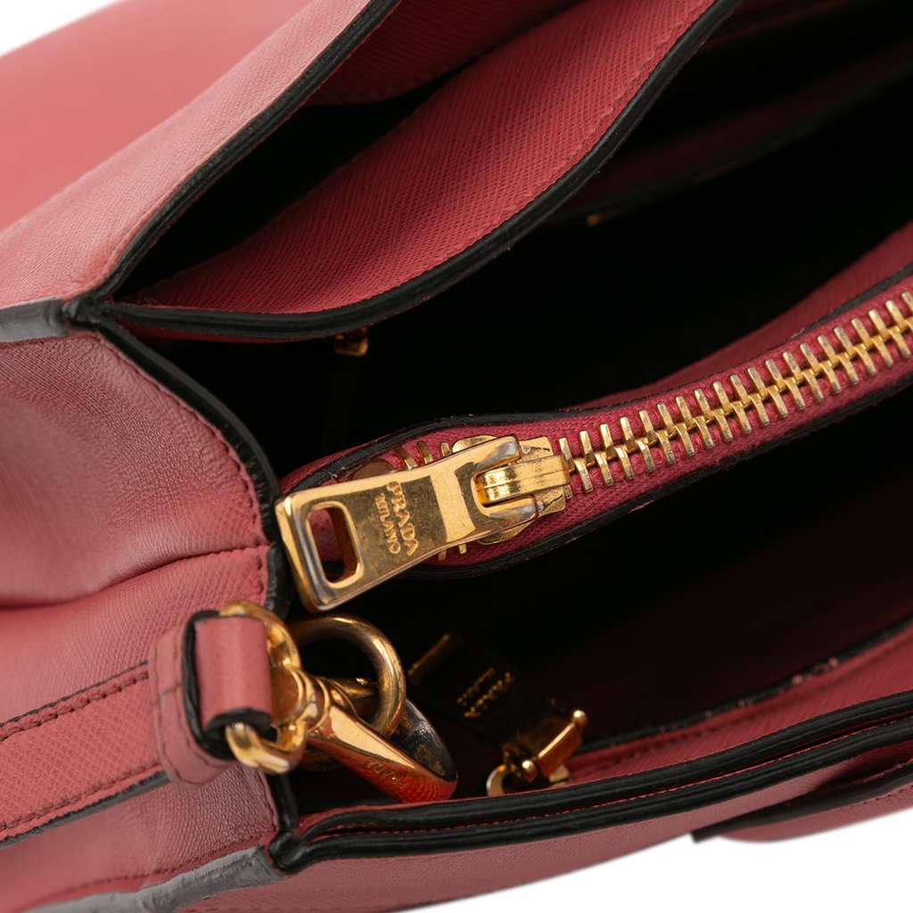 Prada Saffiano Soft Triple Pocket Tote - Detail 2