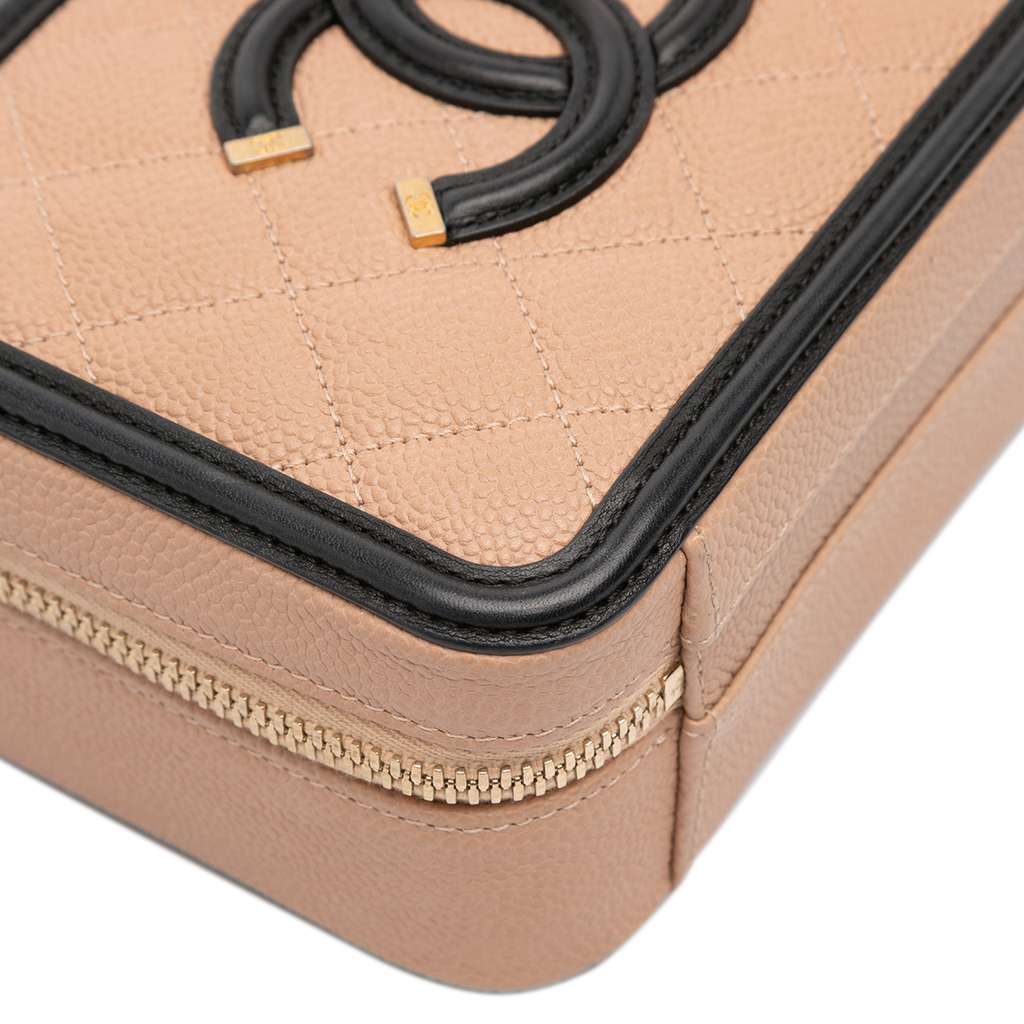 Chanel Small Caviar CC Filigree Vanity Case - Image 10