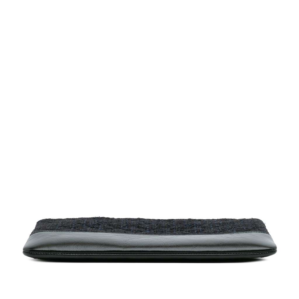 Chanel Medium Tweed and Calfskin Gabrielle O Case Clutch - Image 6