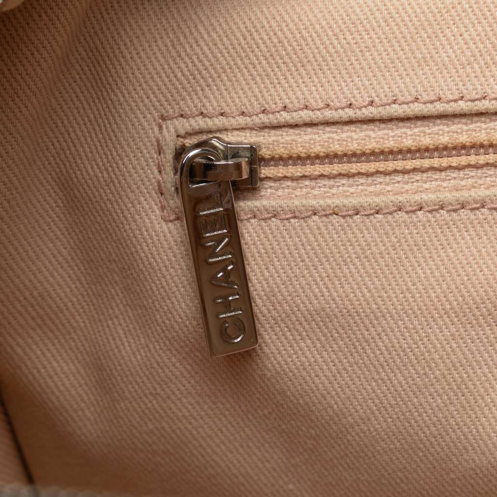 Chanel Small Canvas Deauville Bowling Bag - Detail 2