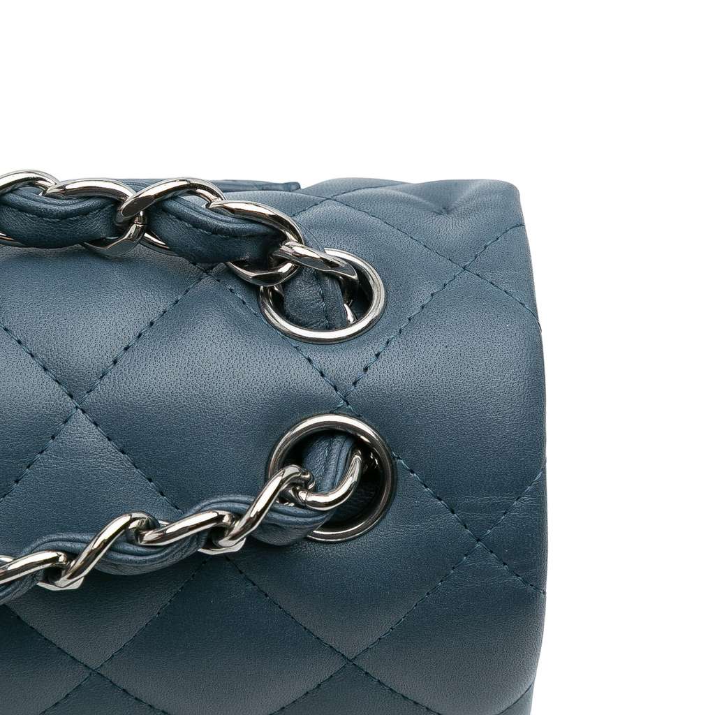 Chanel Jumbo Classic Lambskin Double Flap - Image 12