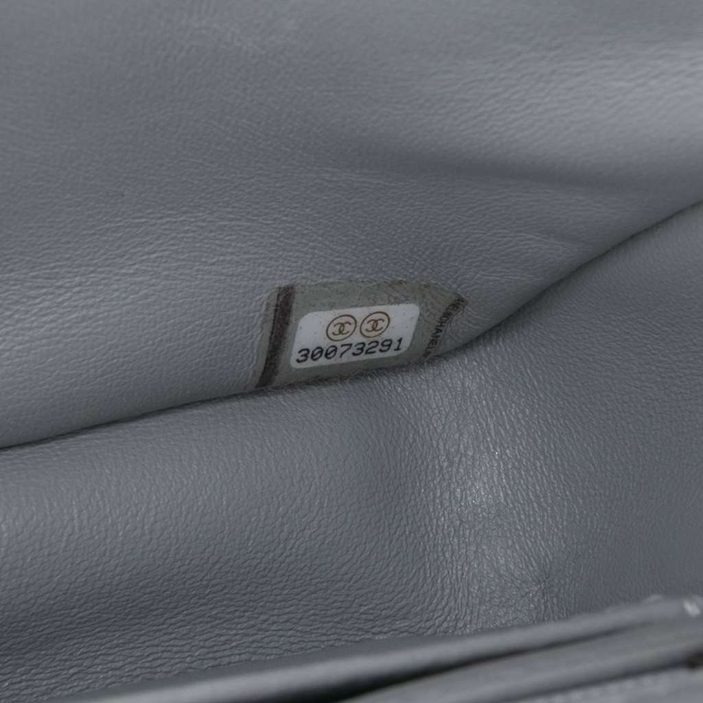 Chanel Mini Quilted Tweed River of Pearls Flap - Detail 1