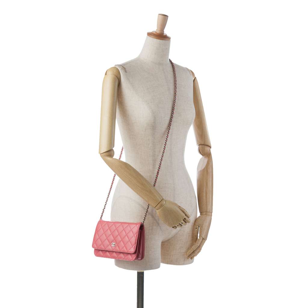 Chanel Classic Lambskin Wallet on Chain - Image 15