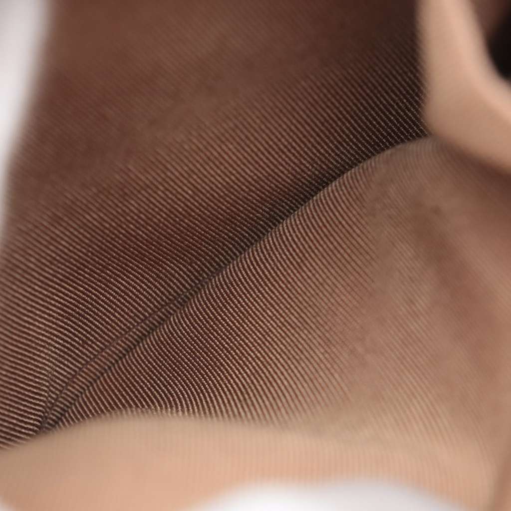 Chanel Medium Chevron Aged Calfskin Gabrielle Hobo - Detail 1