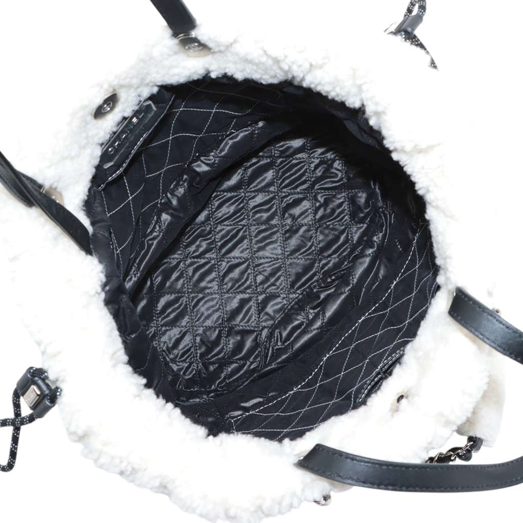 Chanel Shearling Coco Neige Tote - 3