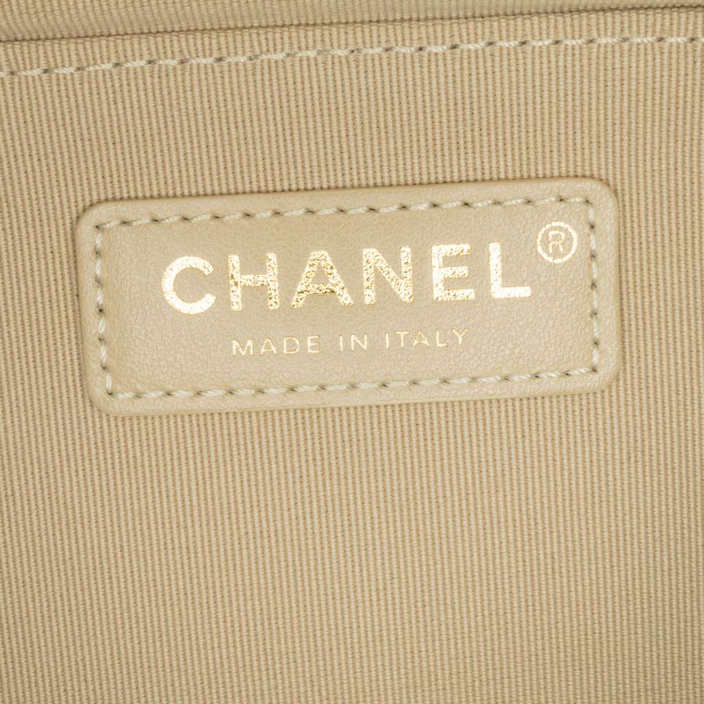 Chanel Mini Metallic Lambskin Like a Wallet Flap Bag - Detail 2