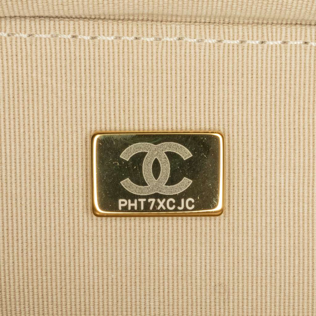 Chanel Mini Metallic Lambskin Like a Wallet Flap Bag - Image 10