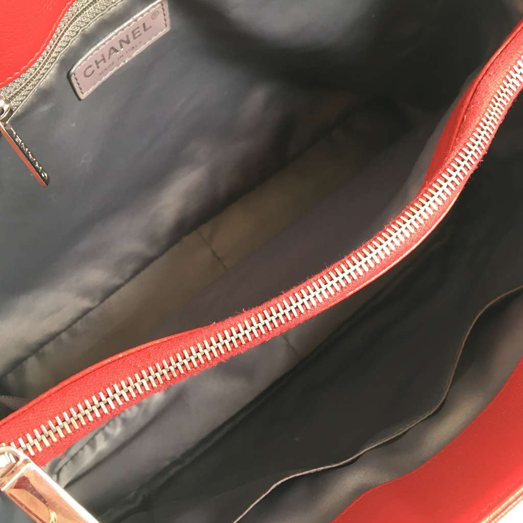 Chanel Caviar Grand Shopping Tote - Side view