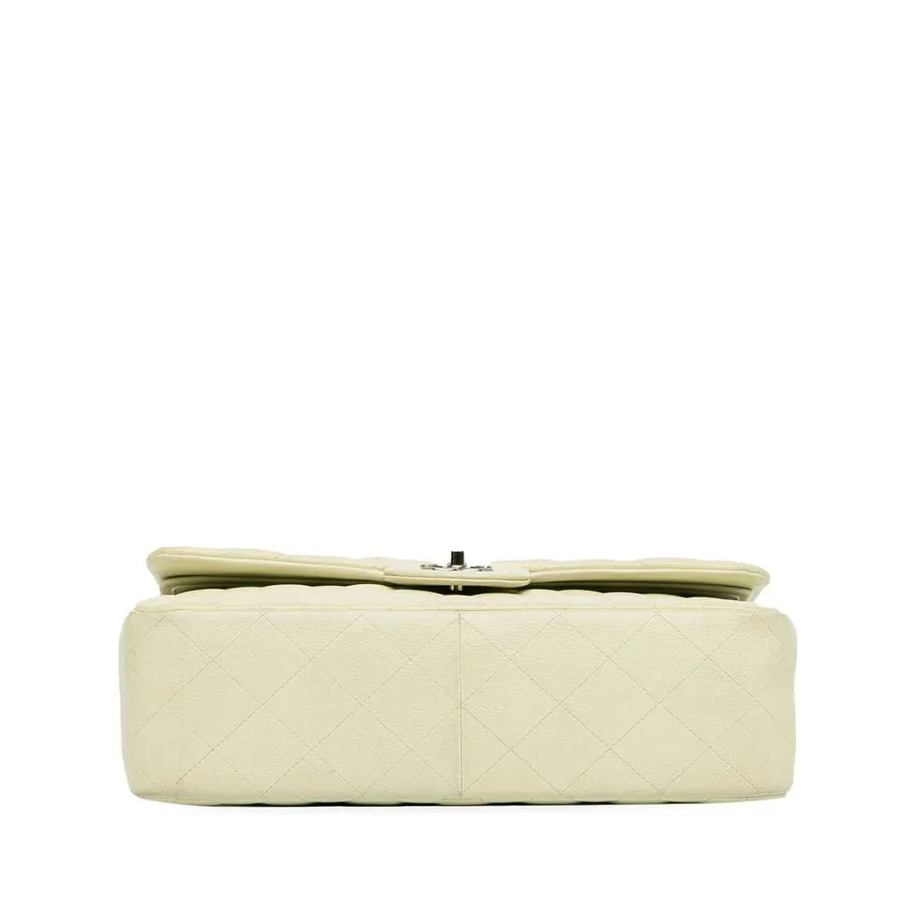 Chanel Jumbo Classic Caviar Double Flap White Leather Very good - Model View