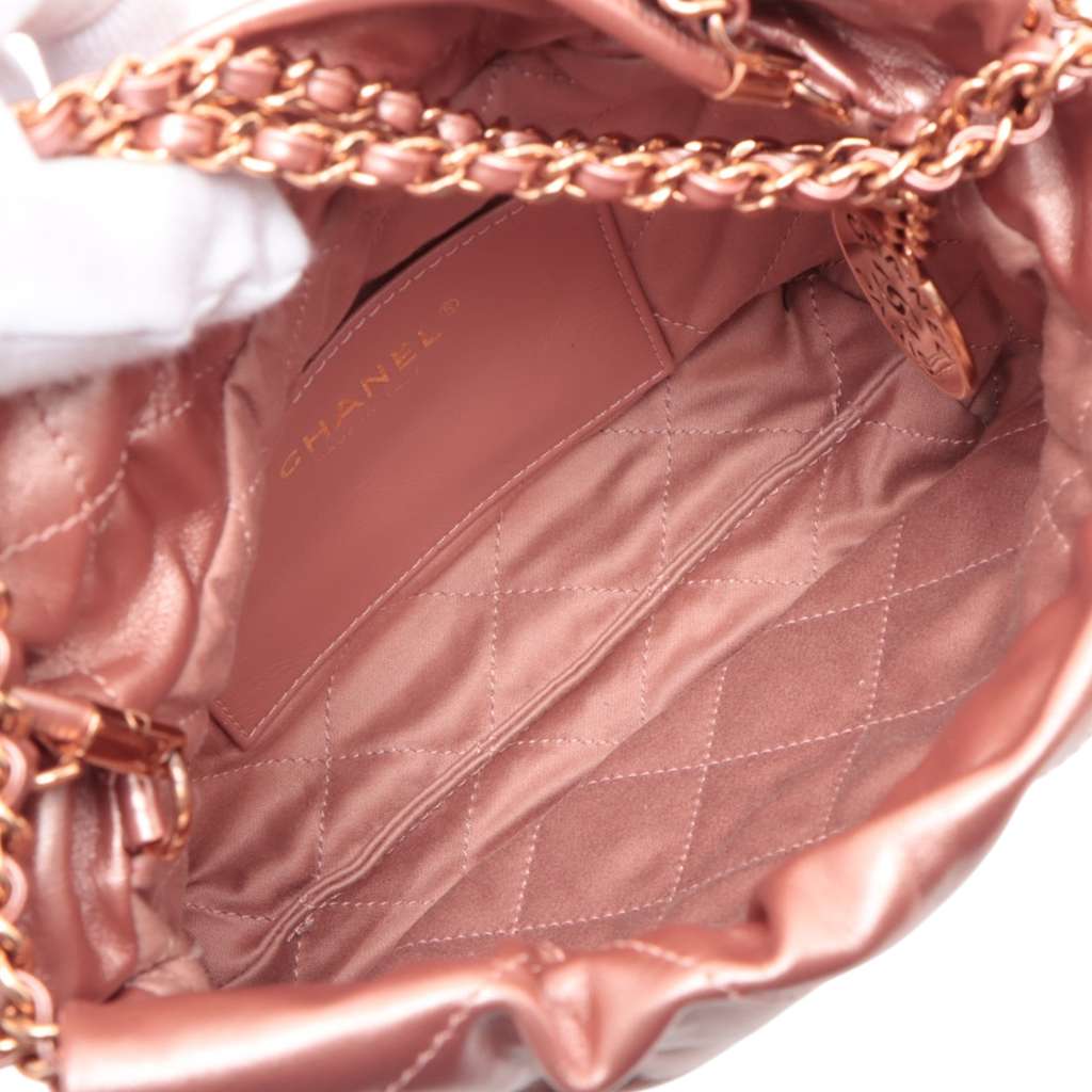Chanel Mini Quilted Metallic Calfskin 22 Handbag - Image 6
