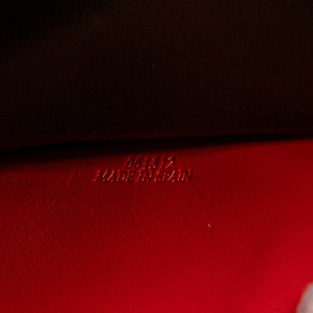 Loewe Medium Leather Barcelona Crossbody - Detail 1