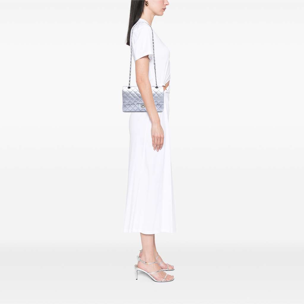 Chanel Medium Classic Metallic Calfskin Double Flap - Detail 2