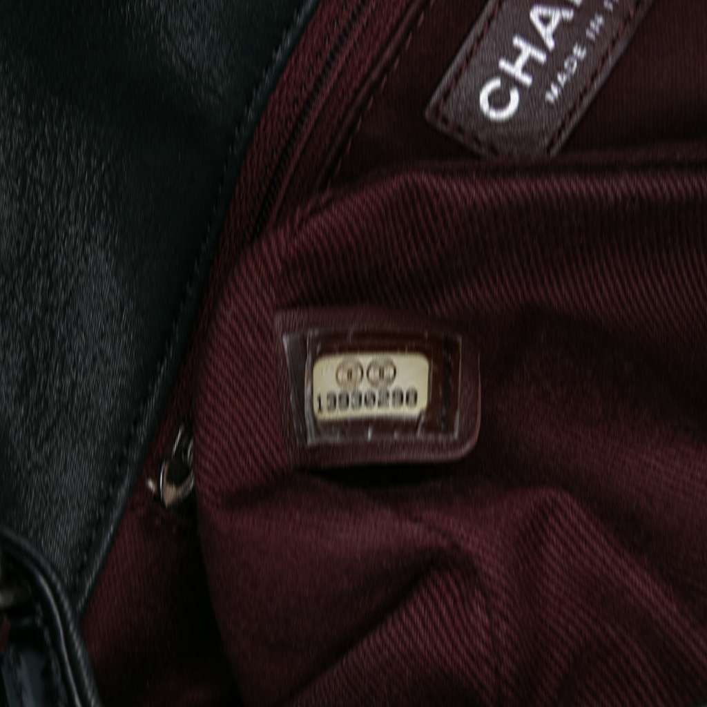 Chanel Medium Iridescent Calfskin In The Mix Flap - Detail 1