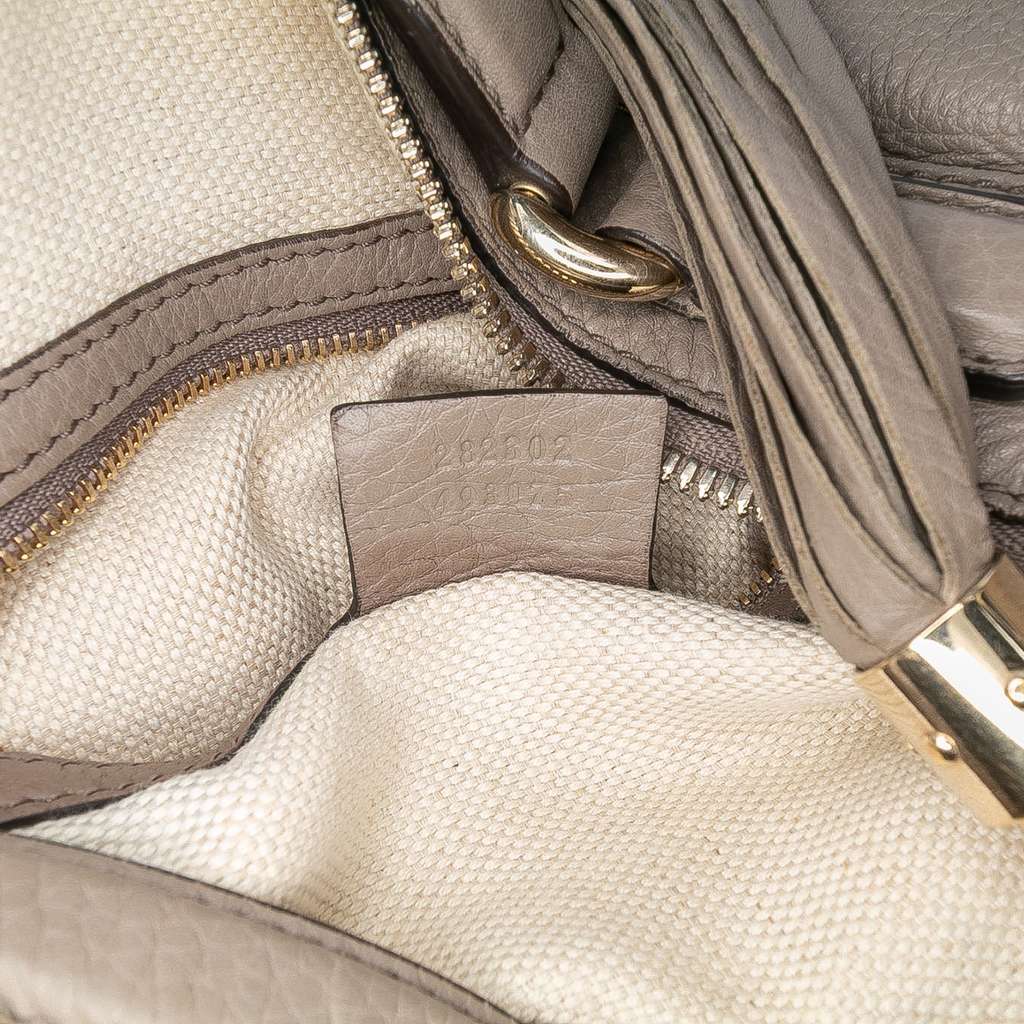 Gucci Medium Pebbled Calfskin Soho Boston Bag - Detail 1