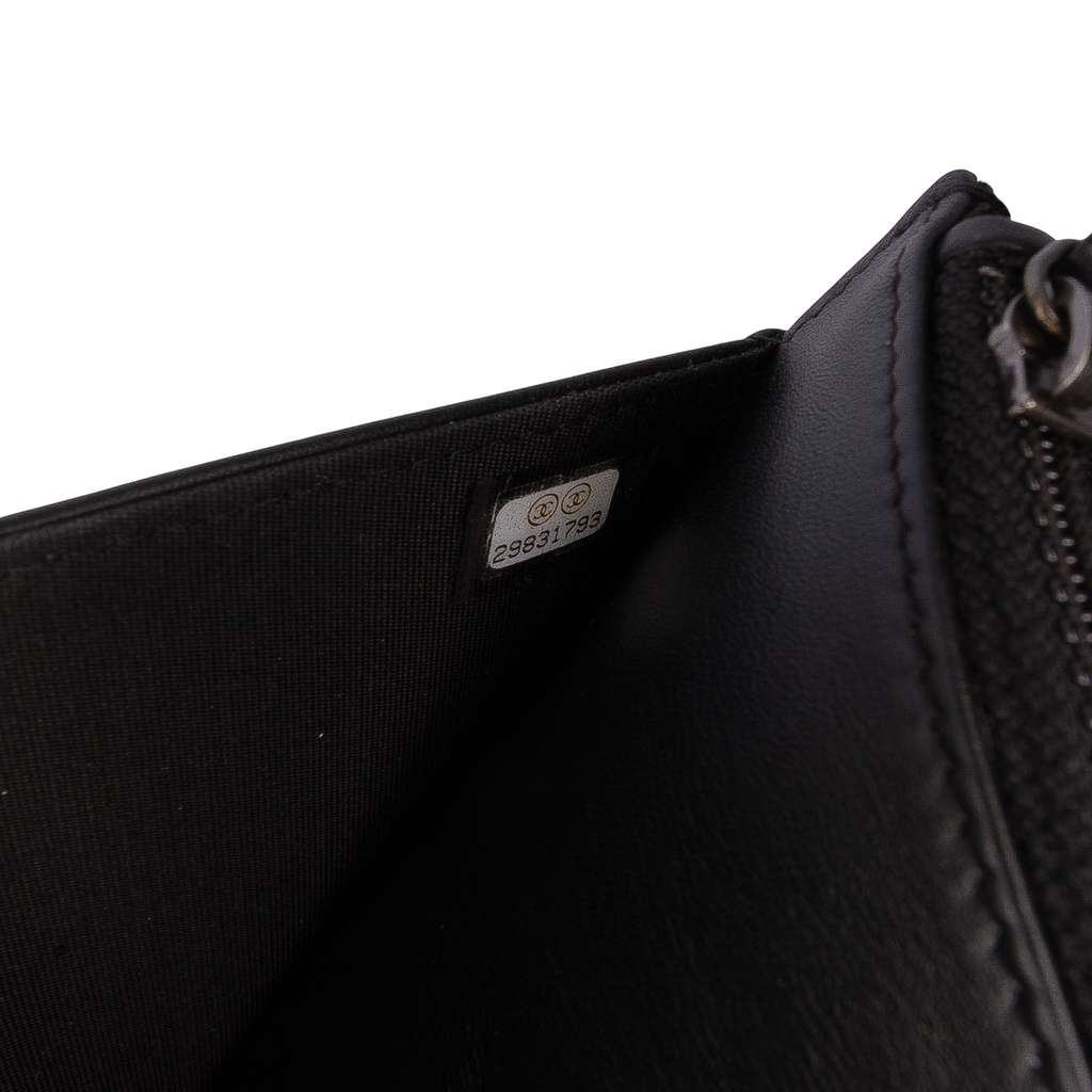 Chanel Calfskin Chain 20s Signe Wallet on Chain - Detail 1