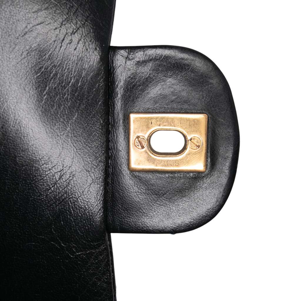 Chanel Small Classic Lambskin Double Flap - Detail 2