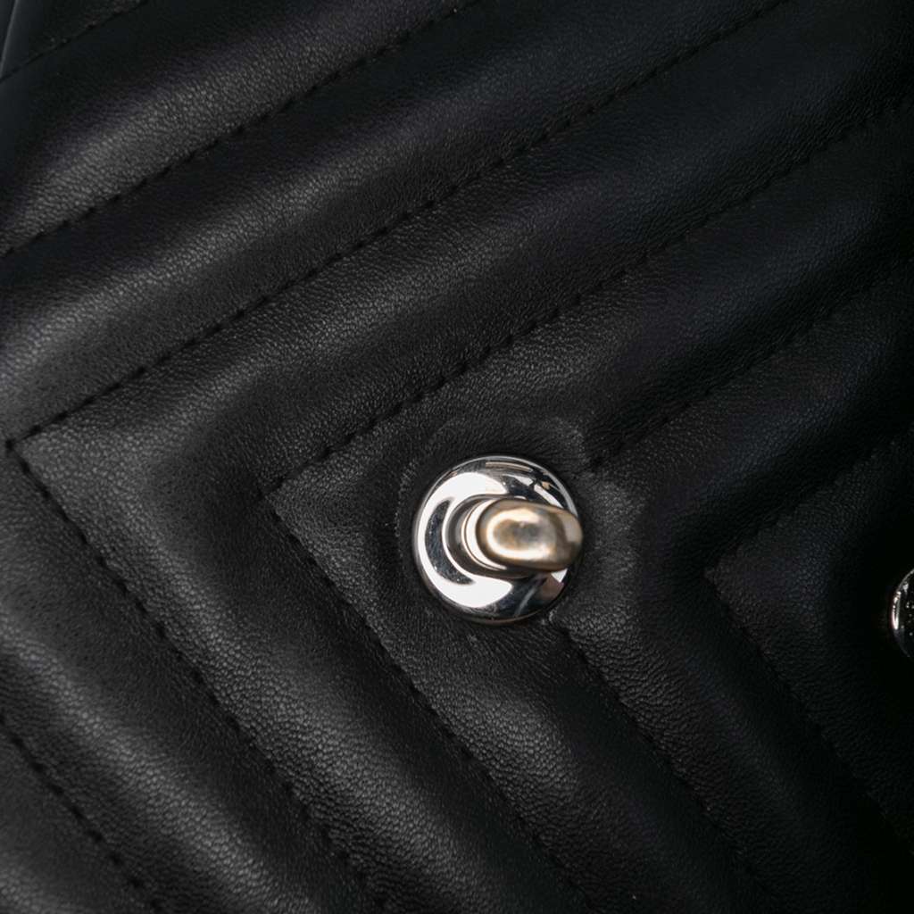 Chanel Jumbo Classic Chevron Lambskin Double Flap - Image 10