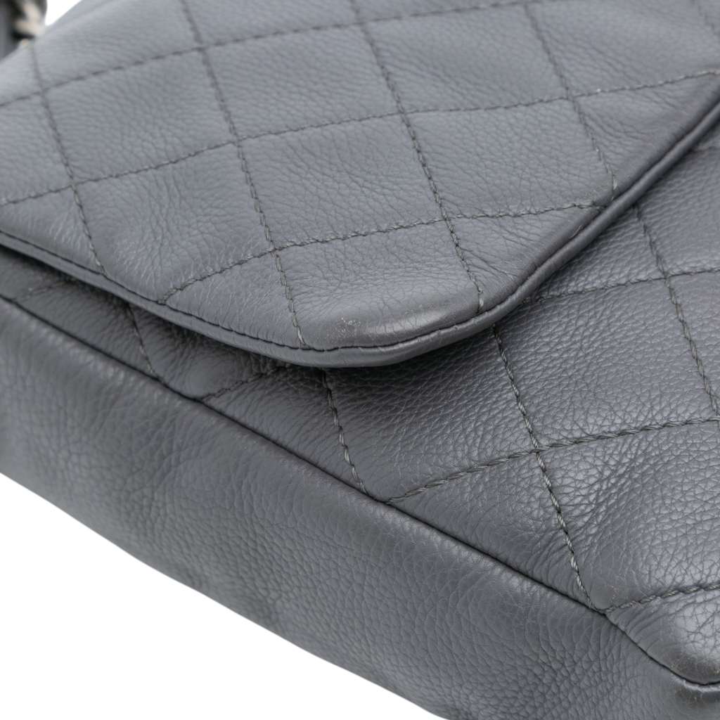 Chanel Quilted Calfskin Couture Messenger Bag - Image 10