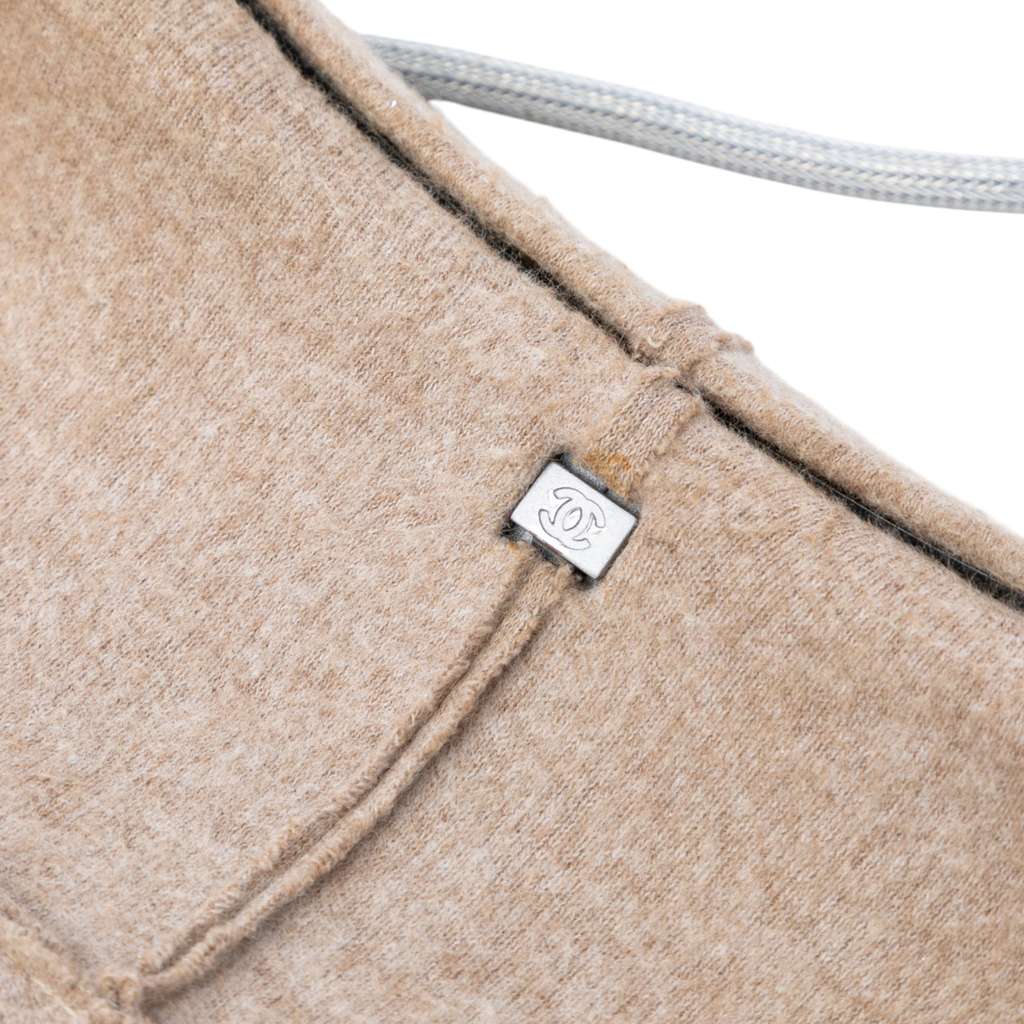 Chanel Felt Millennium Hard Case Crossbody - Detail 1