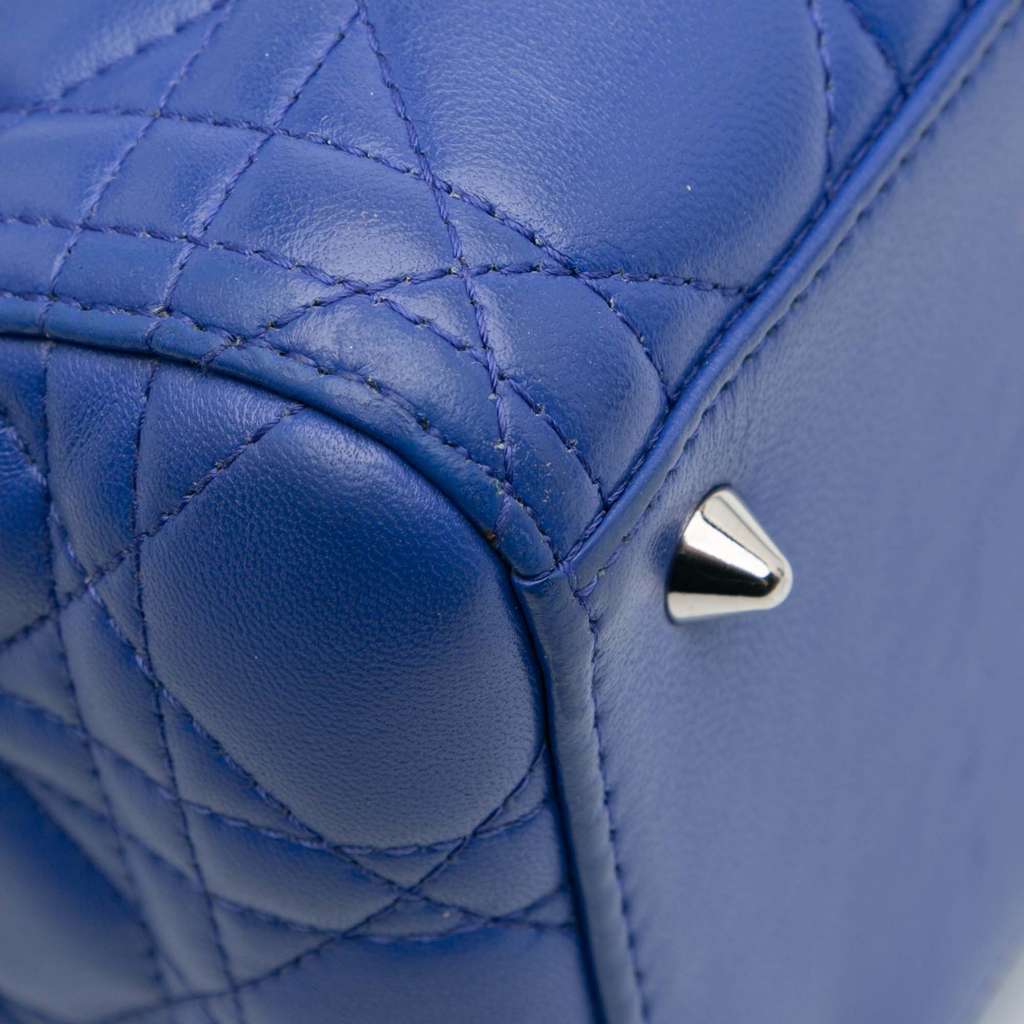 Dior Medium Lambskin Cannage Lady Dior - Detail 2
