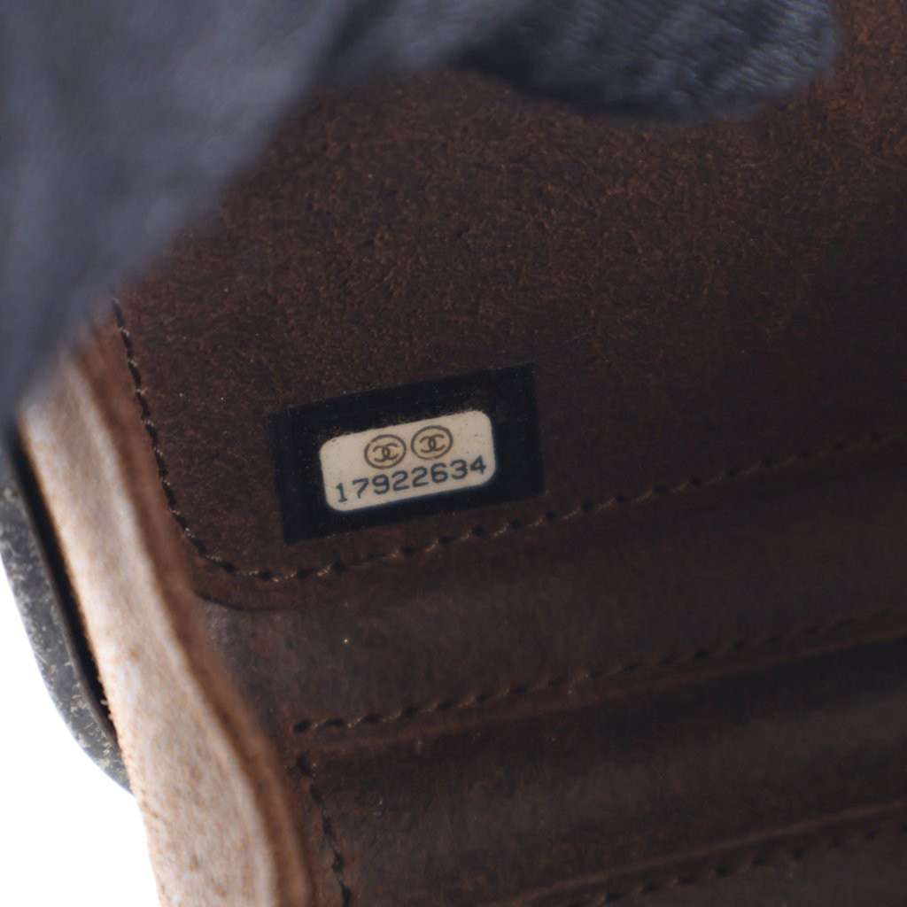 Chanel Paris Edinburgh Mini Gunmetal Grid Cage Clutch on Chain - Detail 2