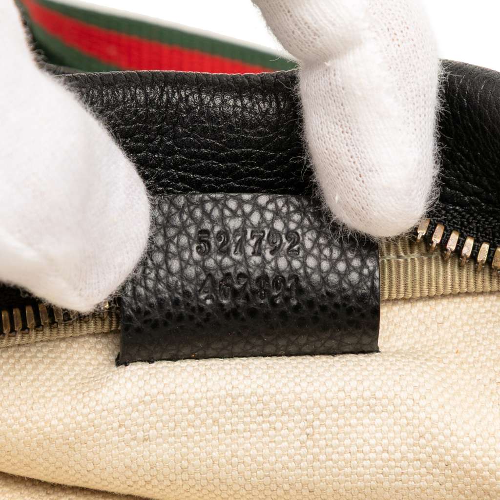 Gucci Small Grained Calfskin Logo Belt Bag - Detail 1