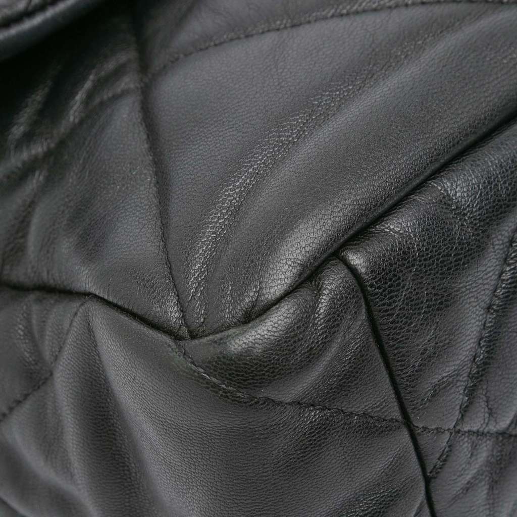 Chanel Large Lambskin 19 Flap - Detail 2