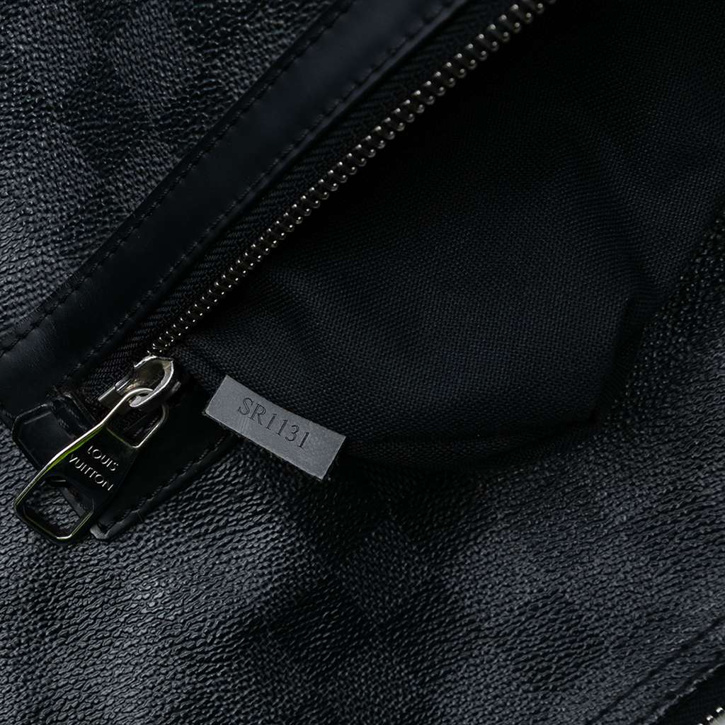 Louis Vuitton Damier Graphite Mick GM - Detail 1