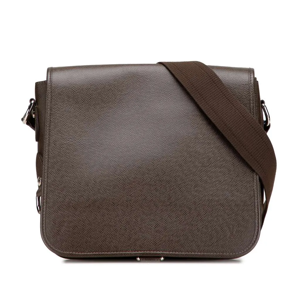 Louis Vuitton Taiga Andrei Brown Leather Good - Front View