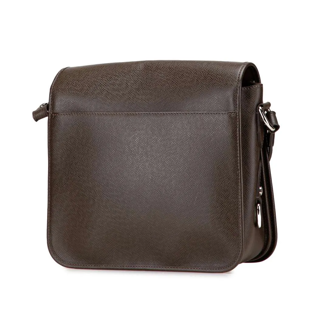 Louis Vuitton Taiga Andrei Brown Leather Good - Back View