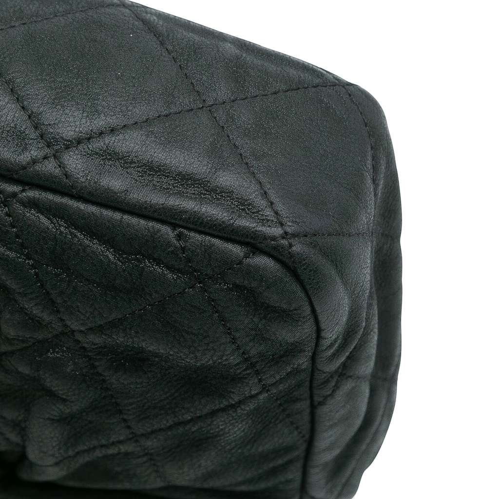 Chanel Quilted Calfskin Chic Quilt Flap - Image 13