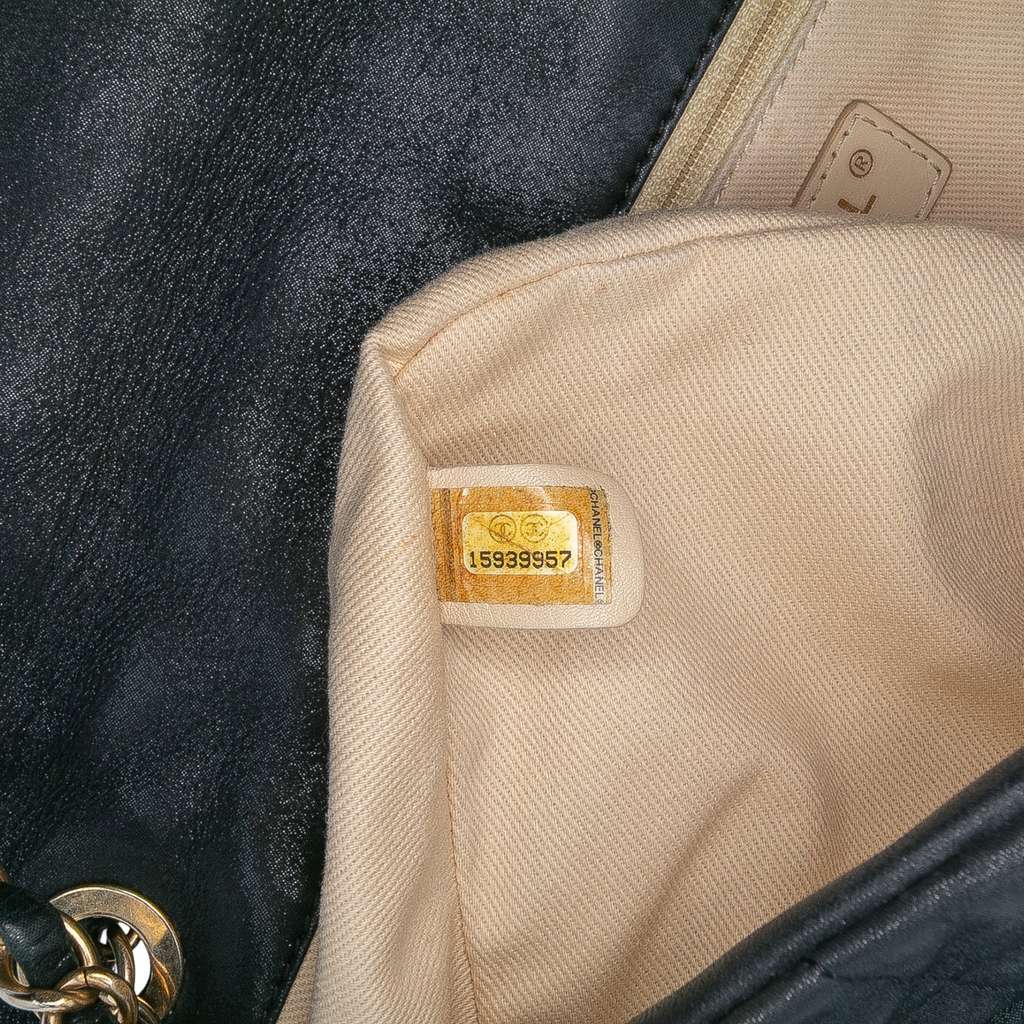 Chanel Quilted Calfskin Chic Quilt Flap - Detail 1