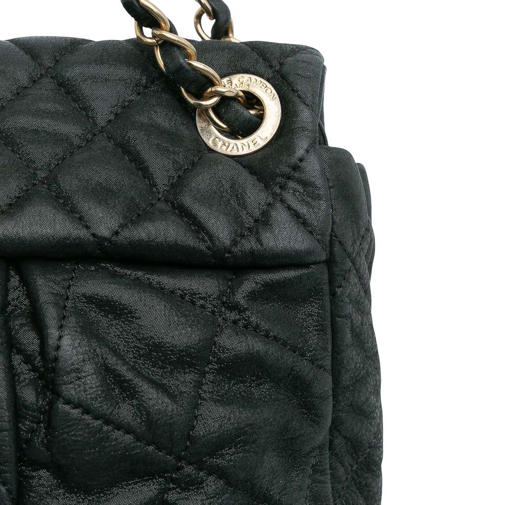 Chanel Quilted Calfskin Chic Quilt Flap - Image 12