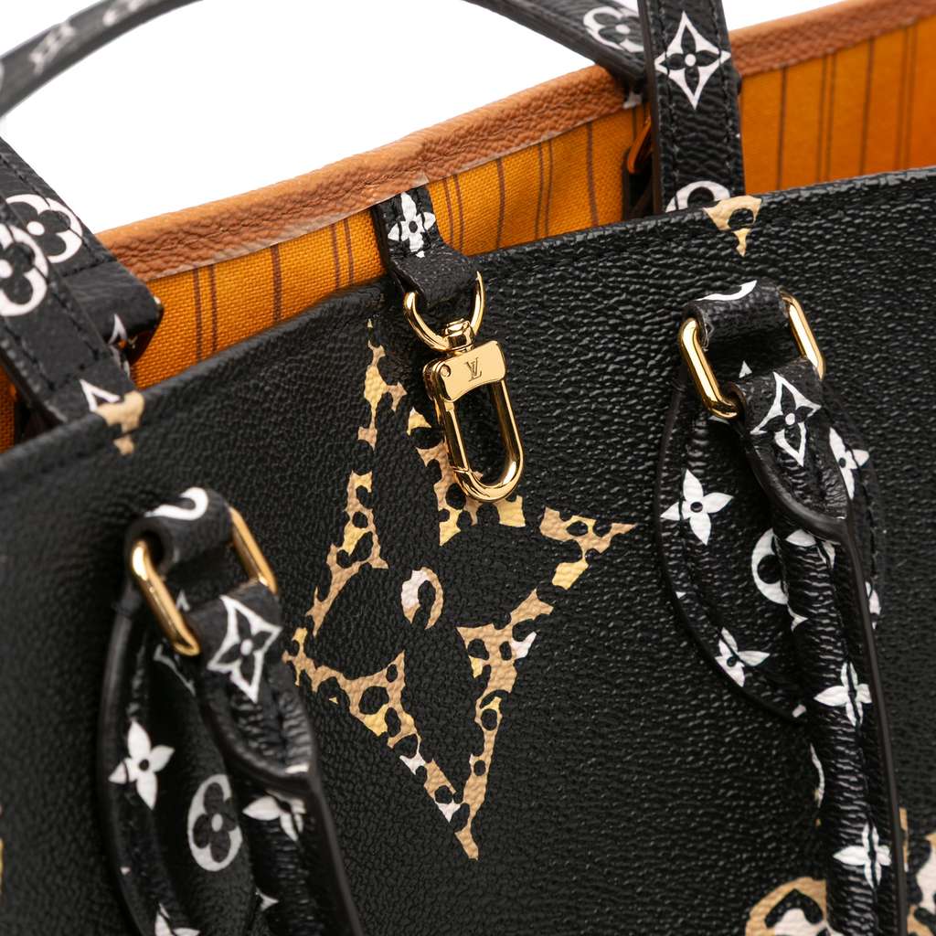 Louis Vuitton Monogram Giant Jungle OnTheGo GM - Image 10
